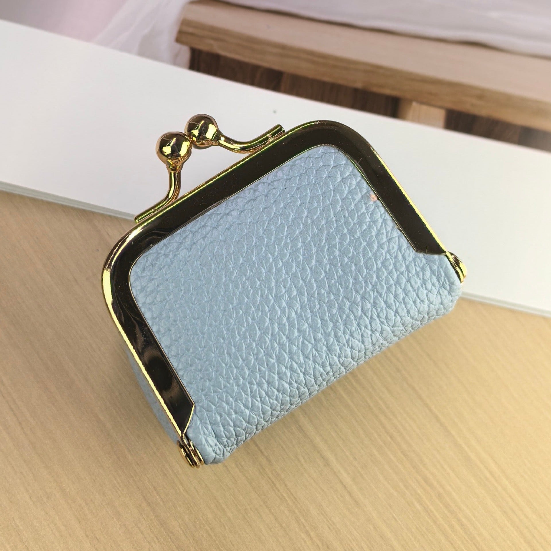 Mini Vintage Jewelry Case – Compact Coin Purse