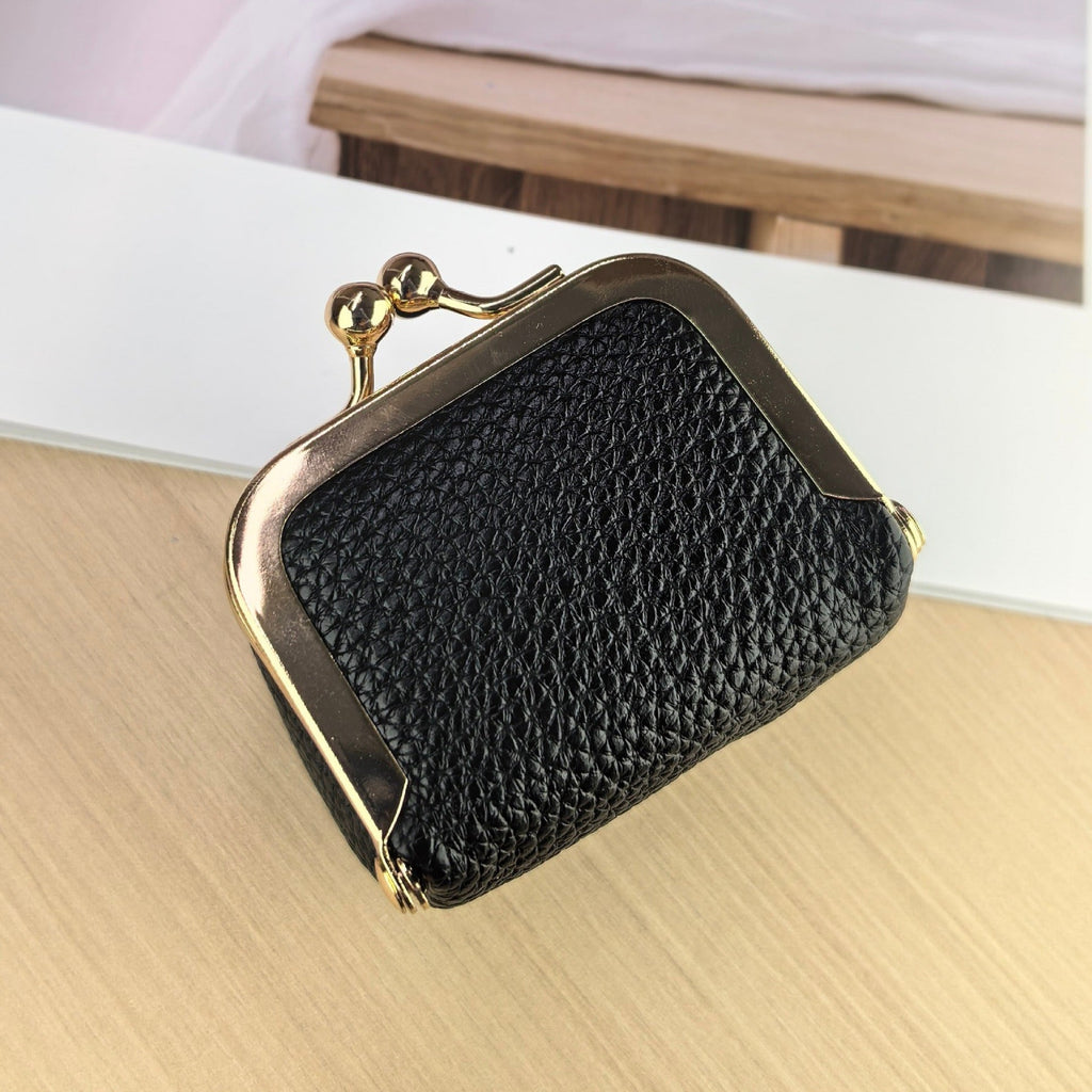 Mini Vintage Jewelry Case – Compact Coin Purse