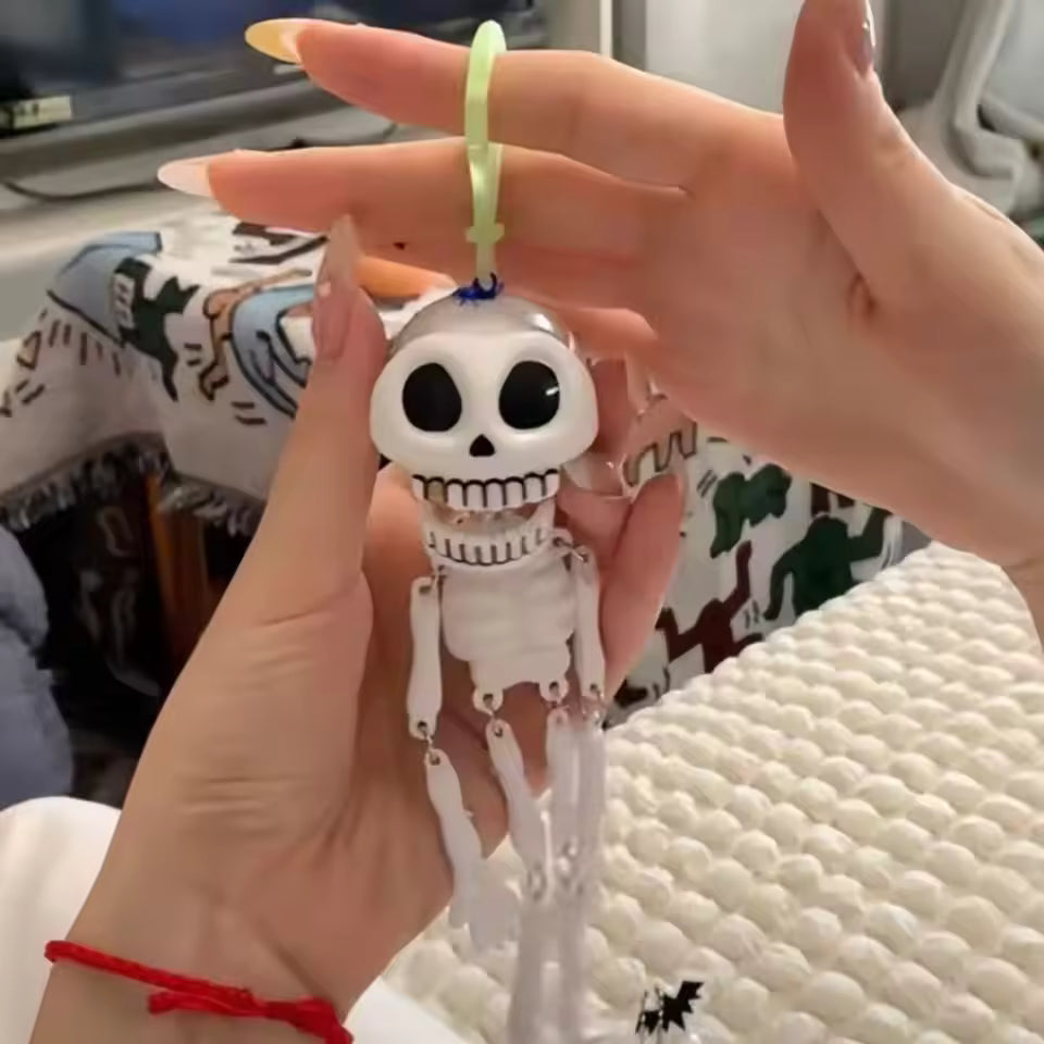 Spooky Pull String Skull Head Keychain – Funny Screaming Skeleton Keyring