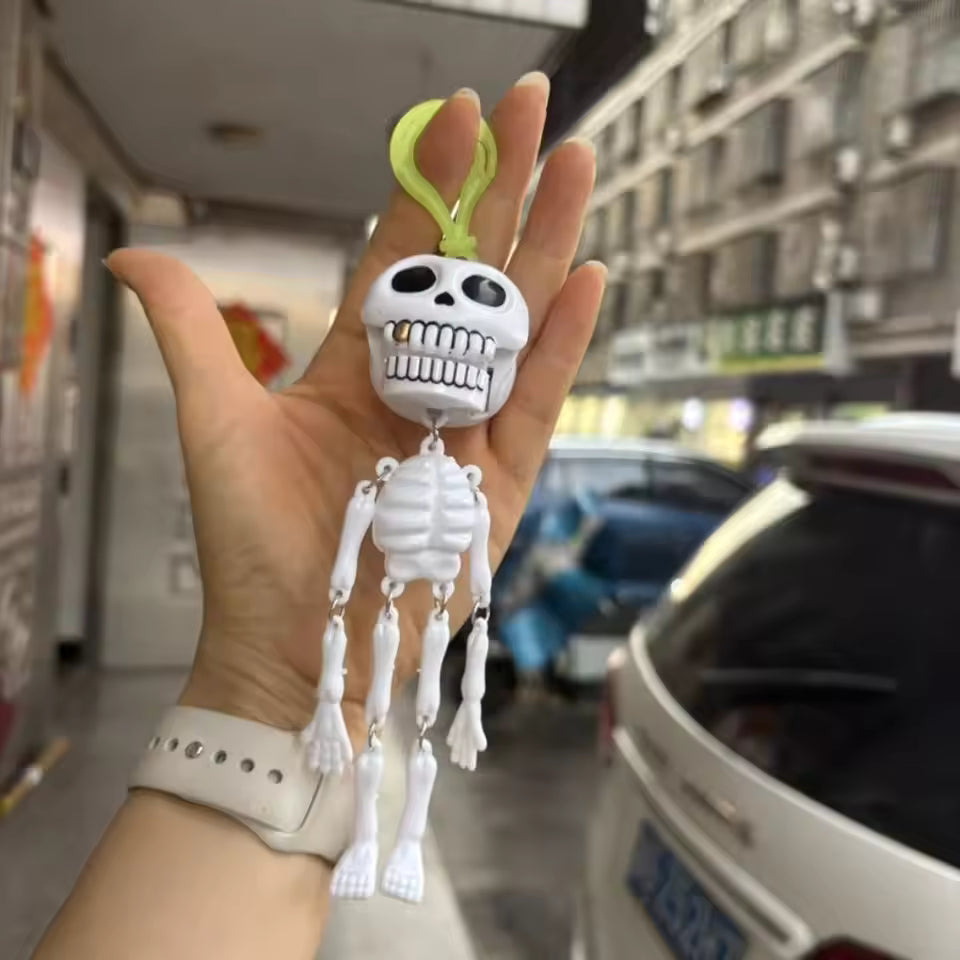 Spooky Pull String Skull Head Keychain – Funny Screaming Skeleton Keyring